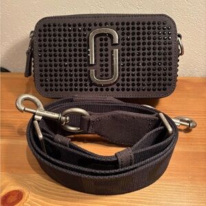 MARC JACOBS The Crystal Canvas Snapshot Black Camera Bag